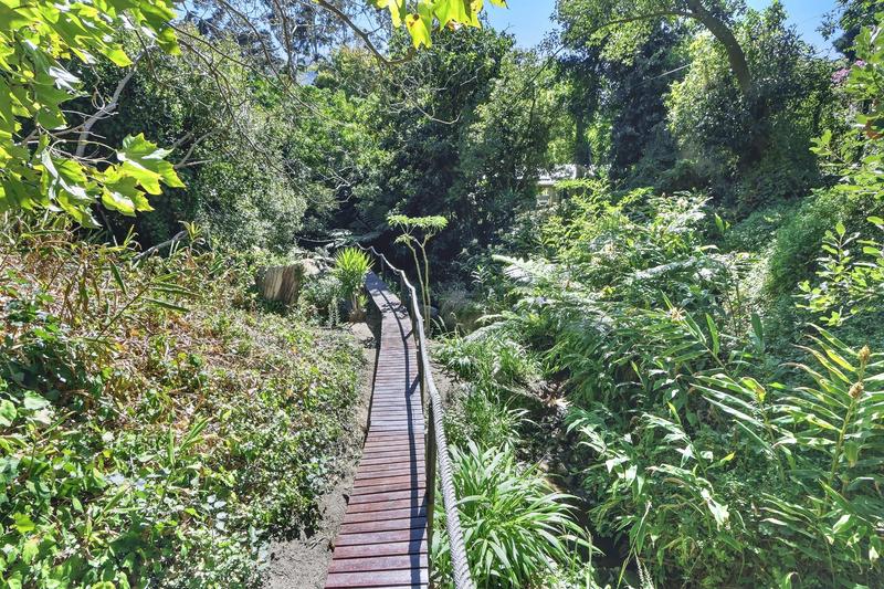 To Let 4 Bedroom Property for Rent in Hout Bay Western Cape